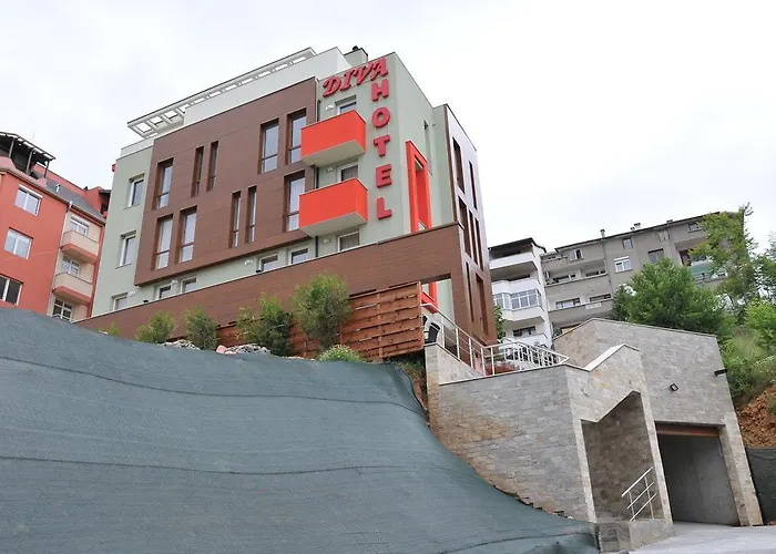 Diva 2* Yukarı Cuma